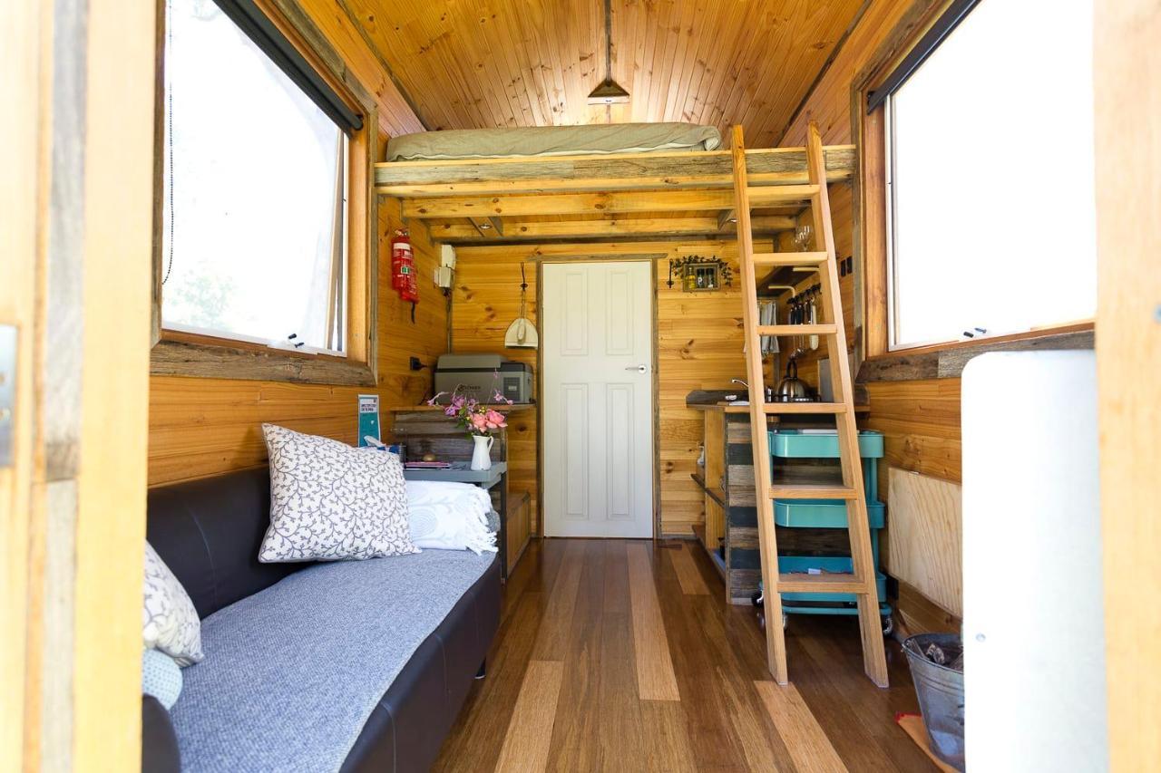 Ardingly Tiny House Villa Newham ภายนอก รูปภาพ